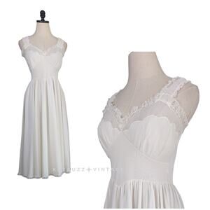 Vintage Shadowline Slip Dress Nightgown Cream Lace Cottage 60S Feminine Nylon